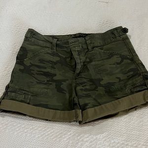 Sanctuary Women’s Camo Shorts - Size 27
